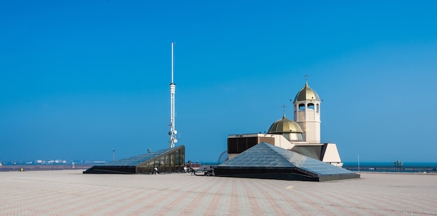 Iglesia ortodoxa en el puerto de Odessa