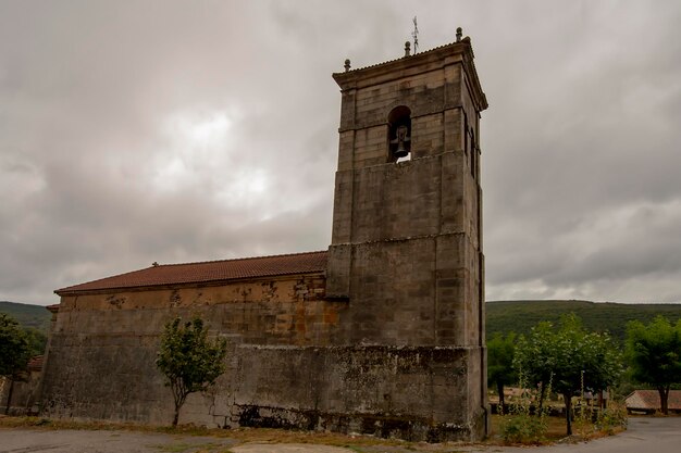 Iglesia románica de san martín en bustillo