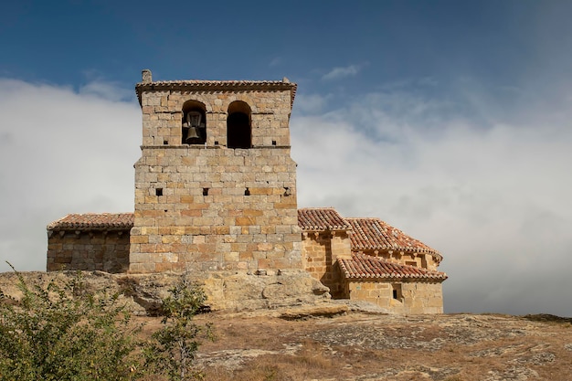 Iglesia románica santa leocadia de castrillo de valdelomar