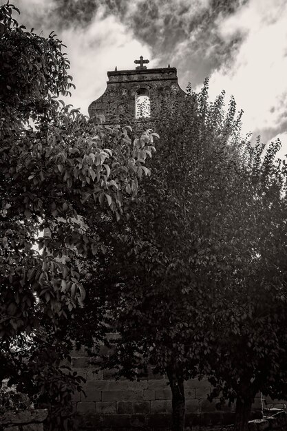 Iglesia románica de santa maría boscones del ebro en palencia