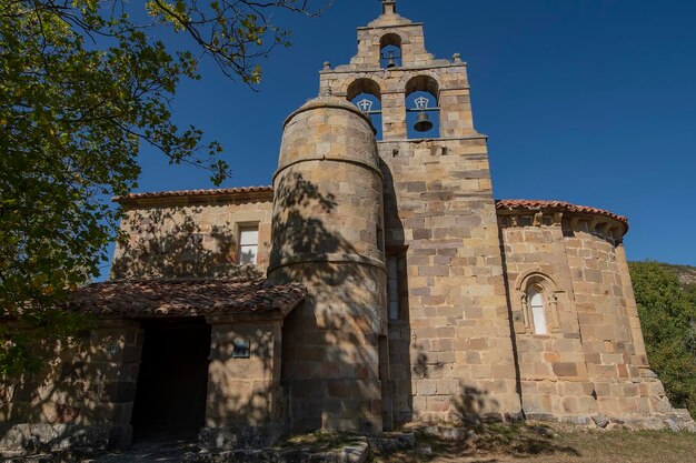 Iglesia románica de Santa María en Quintanilla de Rucadio