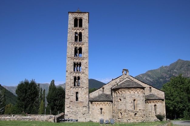 Iglesia románica del Valle de Boh.