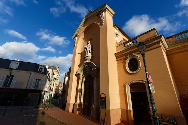 Foto la iglesia de sainte genevieve reconstruida a principios del siglo xviii asnieres sur seine