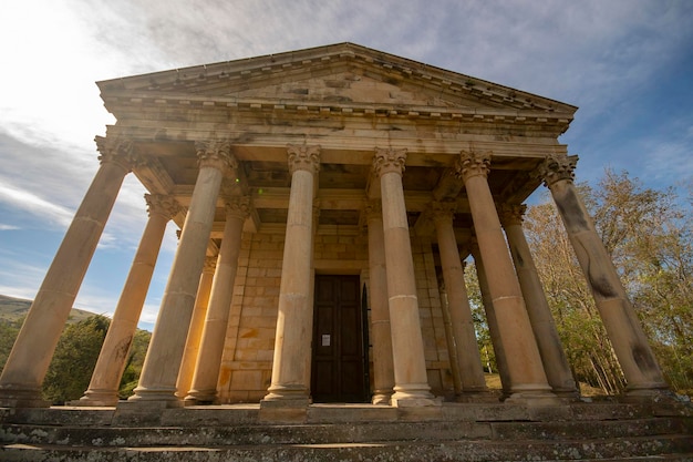 Iglesia de san jorge conocida como el partenon en las fraguas