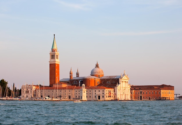 La iglesia de San Jorge Venecia al atardecer. Italia