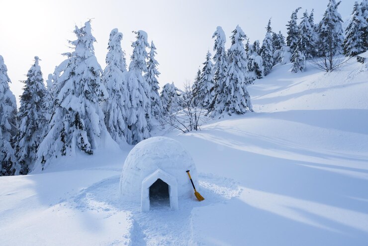 Foto iglu de neve inverno nas montanhas paisagem com abrigo para turistas radicais aventura ao ar livre