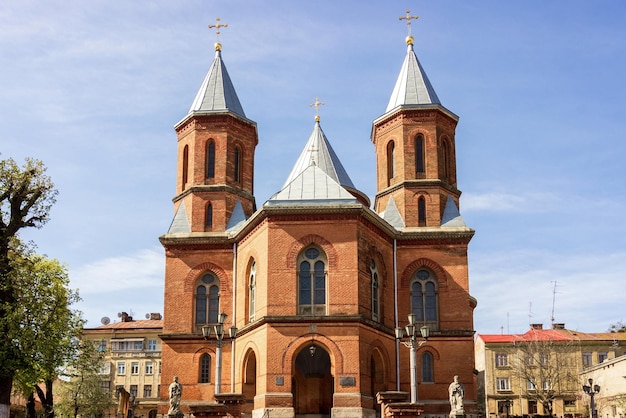 Igreja Católica Armênia dos Santos Pedro e Paulo, cidade de Chernivtsi, Ucrânia.