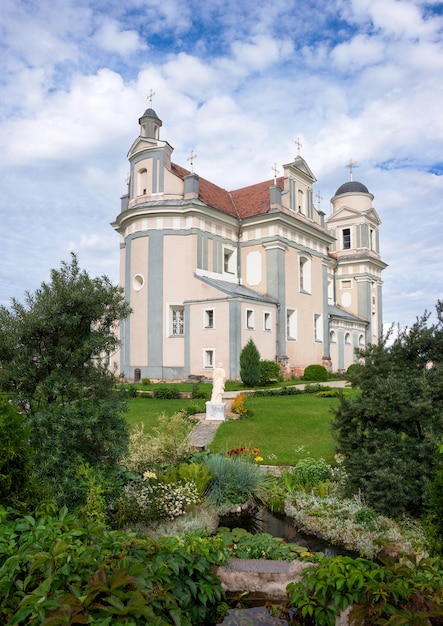 Igreja Católica de St Tadeusz na aldeia de Luchay