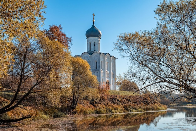 Igreja da intercessão no nerl