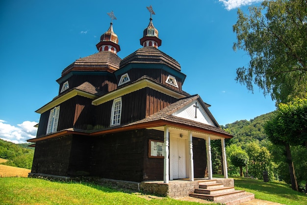 Igreja de madeira Nizny Komarnik, Eslováquia, UNESCO