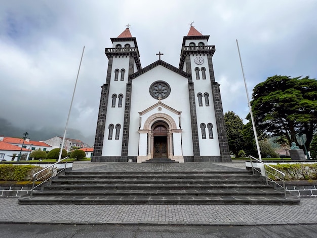 Foto igreja de nossa senhora da alegria em furnas, portugal