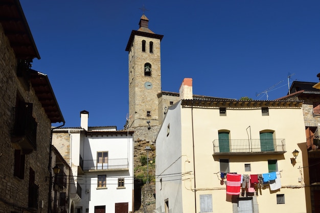 Igreja de san pedro da província de biescas huesca aragão espanha