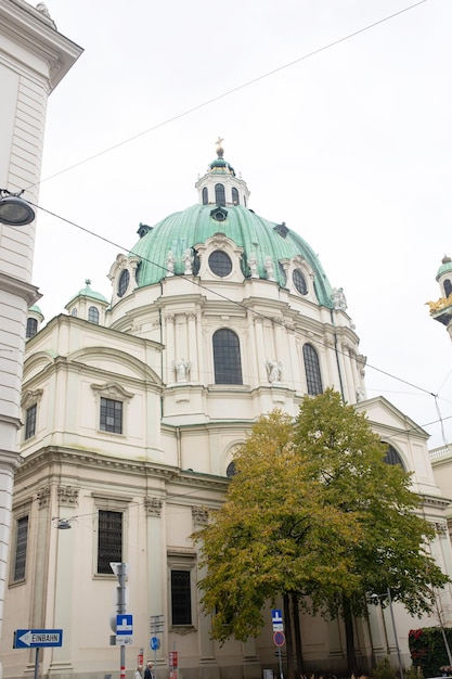 Igreja de São Carlos em Viena, Áustria.