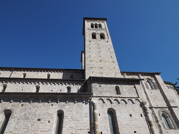 Igreja de St Abbondio em Como