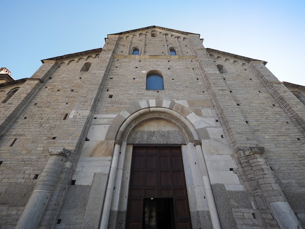 Igreja de St Abbondio em Como