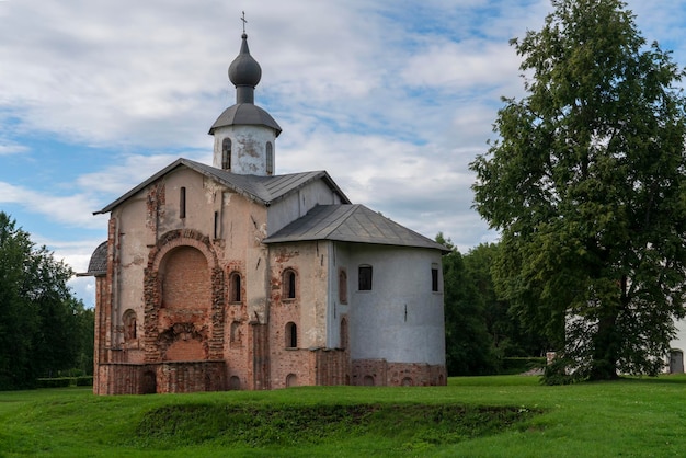 Igreja de St Paraskevi Paraskevy Pyatnitsy na Torgu em Yaroslavovo Dvorishche Veliky Novgorod Rússia