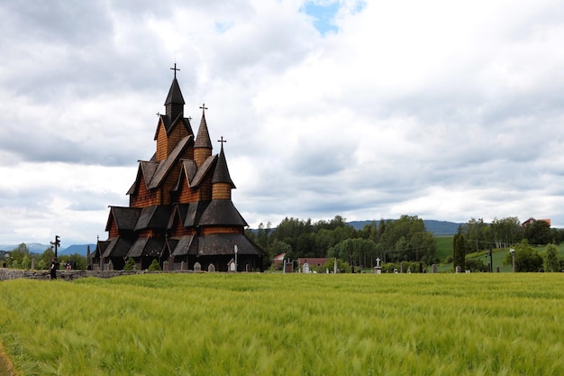 Igreja Heddal Stave, a maior igreja stave da Noruega, município de Notodden, a mais bem preservada de todas.