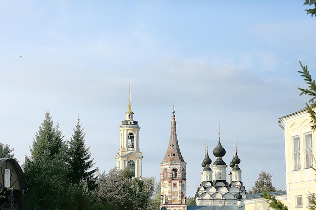 igreja paisagem de verão ortodoxa / paisagem de verão, fé religião arquitetura da Rússia