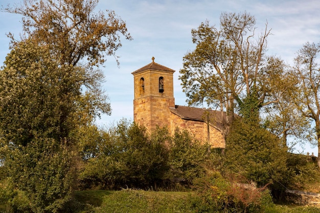 Igreja românica de San Andrés em Rioseco - Cantábria