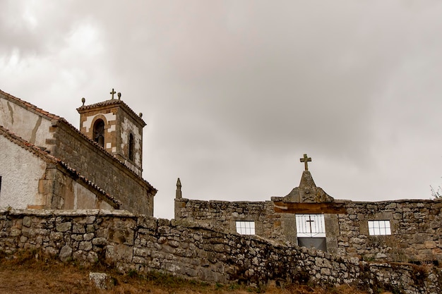 Igreja românica de san vicente em loma somera