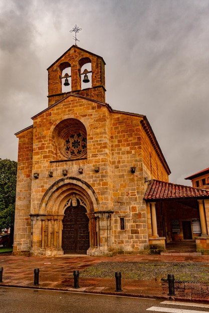 Igreja românica de santa maria de oliva