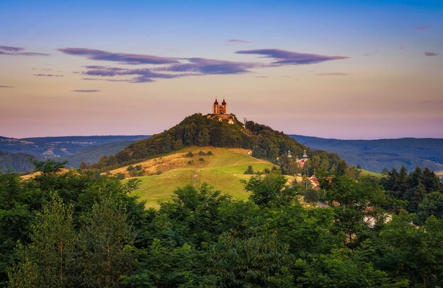 Igreja superior com duas torres em banska stiavnica eslováquia