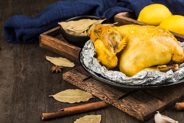 Iguaria chinesa um delicioso frango de forno