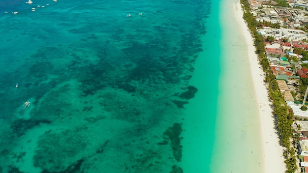 Ilha de Boracay com praia de areia branca Filipinas