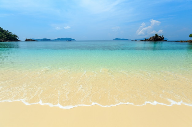 Ilha de Bruer, incrível ilha do sul de Mianmar