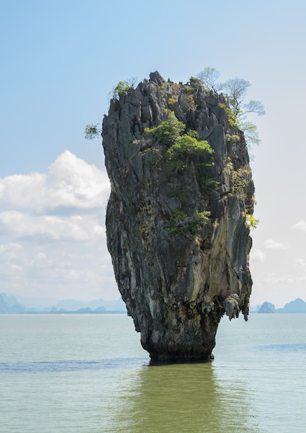 Ilha de James Bond ou Koh Tapu na Baía de Phang Nga, Tailândia