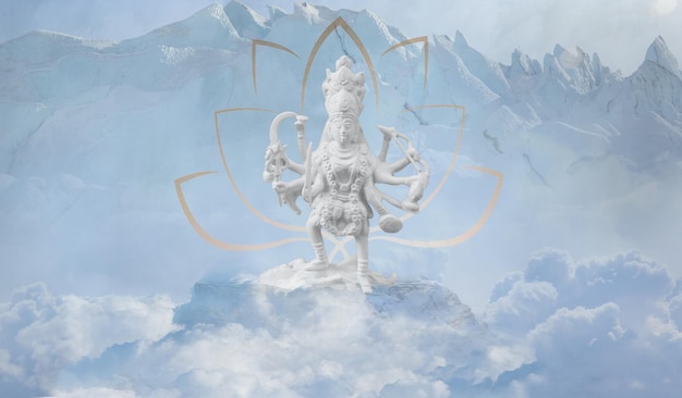 Illustration von Kali mit Wolken und Bergen
