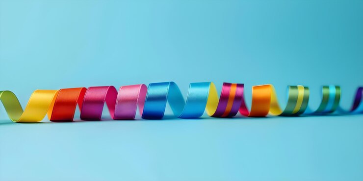 Foto iluminem qualquer espaço com uma longa fita de arco-íris de papel conceito de artesanato diy decoração de casa tema arco-íris decorações de papel transformação de sala