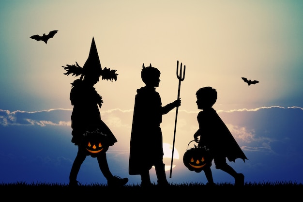 Foto ilustração de crianças com doces ou travessuras para o halloween