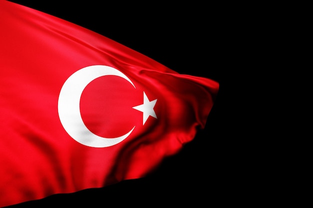 Ilustración 3D de la bandera nacional de Turquía ondeando sobre el fondo negro aislado. Símbolo del país.