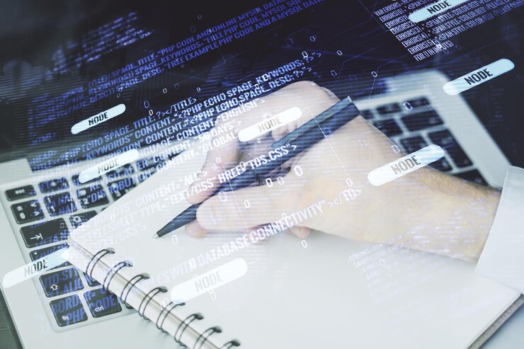 Foto ilustración de codificación creativa abstracta con mapa del mundo y escritura a mano en el diario en el fondo con el concepto de desarrollo de software internacional portátil multiexposición