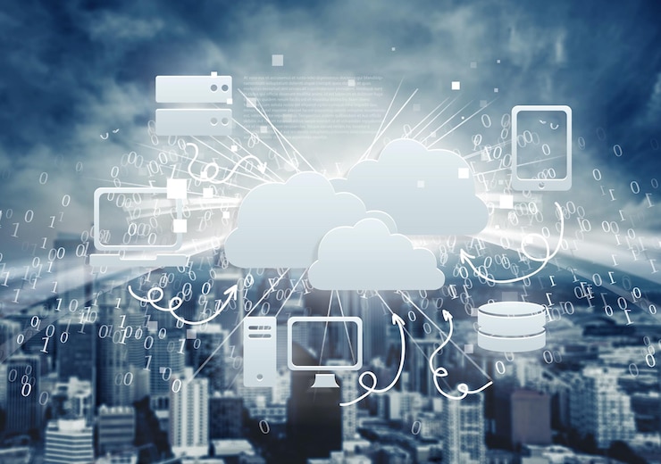 Foto ilustración del concepto de computación en la nube en el fondo de la ciudad