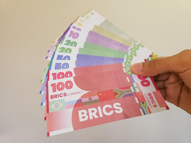 Una ilustración de la moneda BRICS que podría sacudir el dominio del dólar