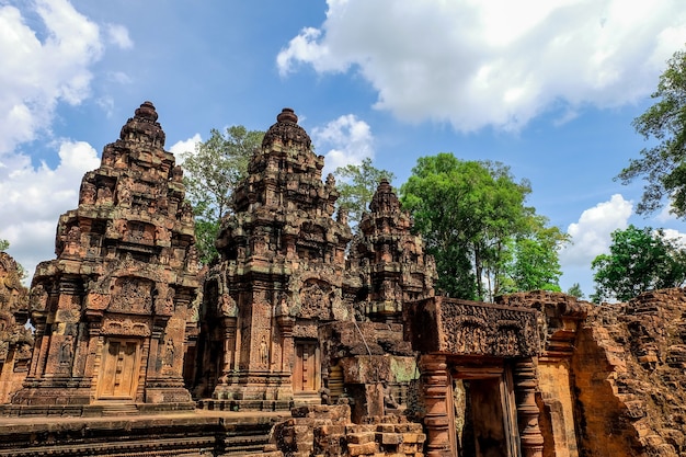 Im banteay srei tempel