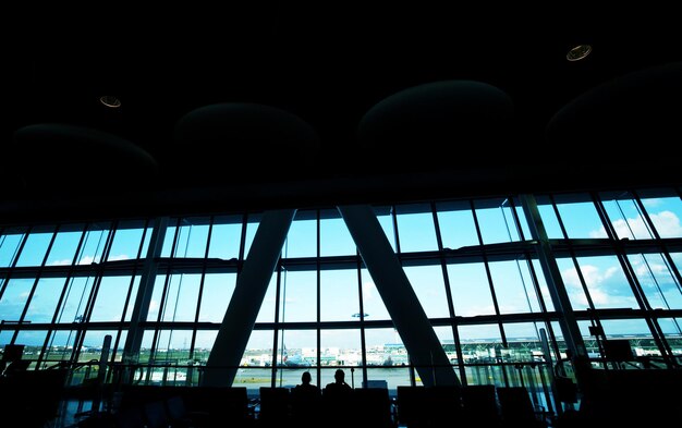 Im Flughafen