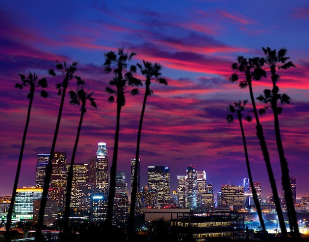 Im Stadtzentrum gelegene LA Nacht Los Angeles-Sonnenuntergangskyline Kalifornien