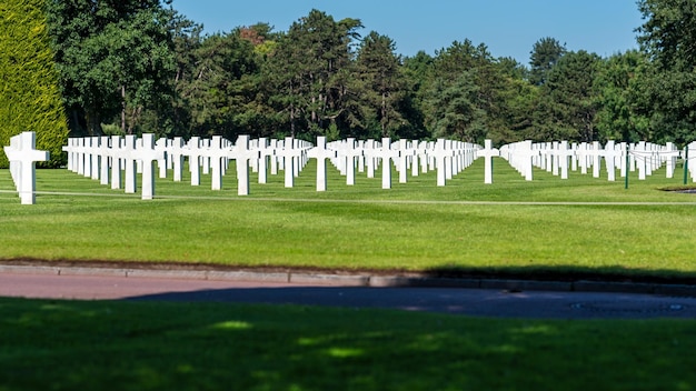 Imagem com cemitério americano na Normandia CollevillesurMer França