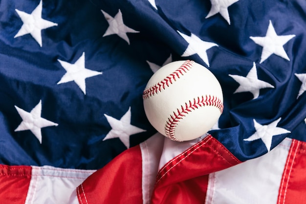 Foto imagem com copyspace boa para design de beisebol ou verão e publicidade inclui bandeira americana