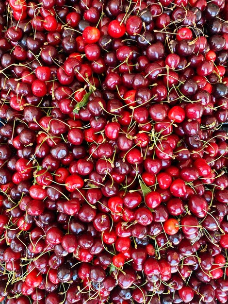 Foto imagem completa de cerejas