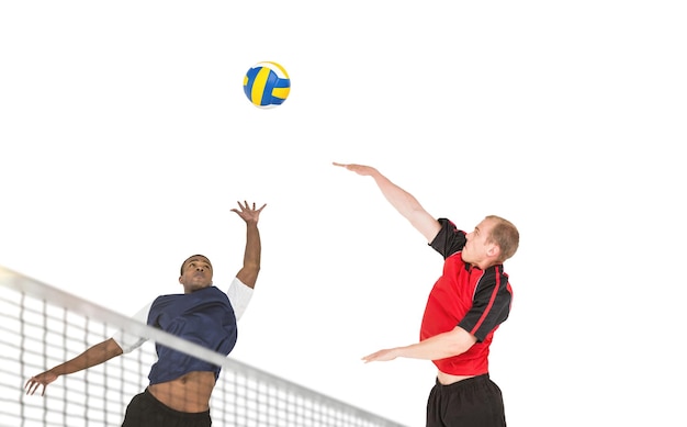 Imagem composta de esportista posando enquanto joga vôlei