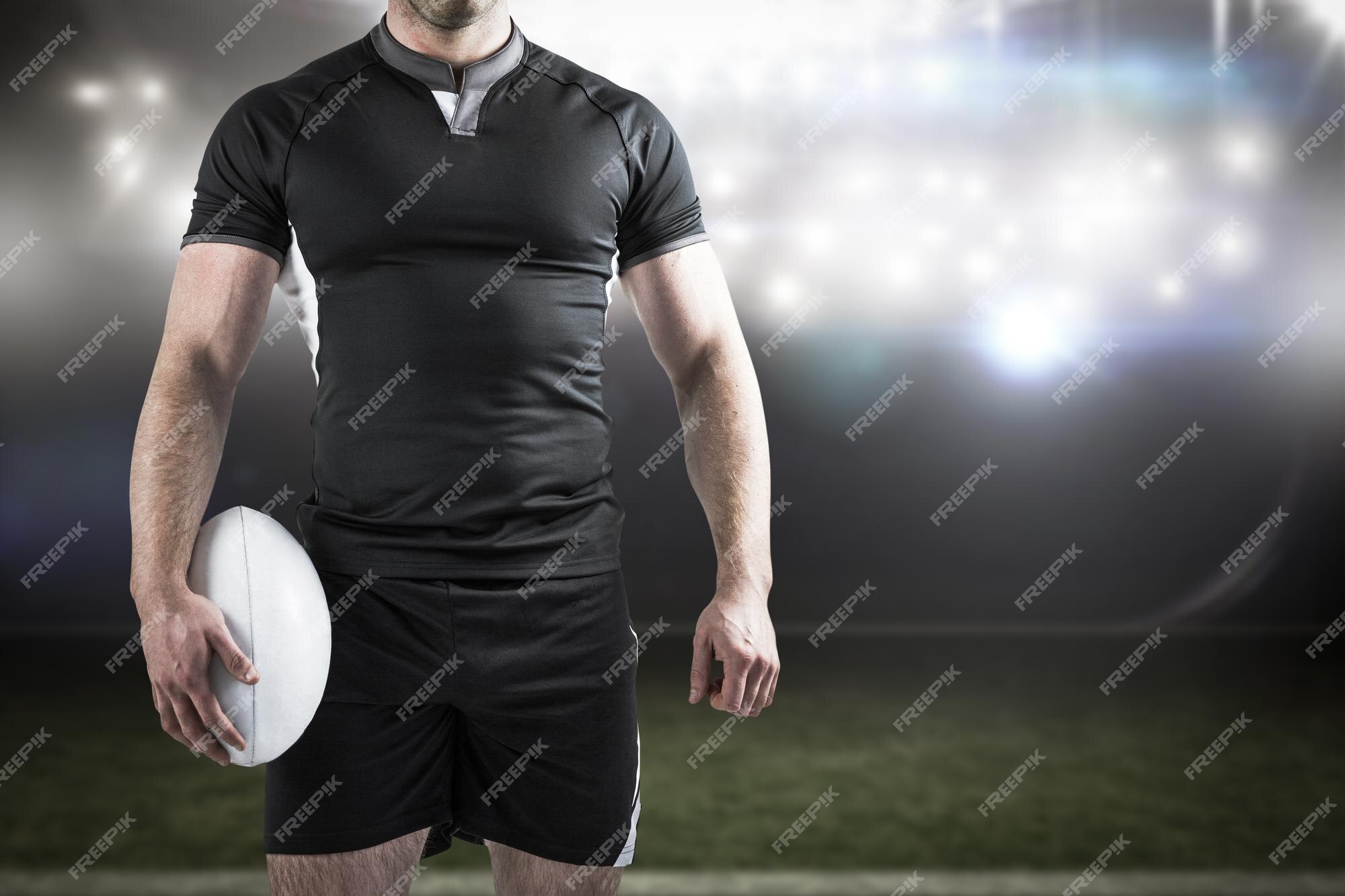 Imagem composta de jogador de rugby duro segurando bola