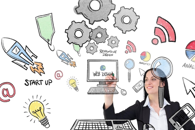 Imagem composta de linda empresária escrevendo com marcador