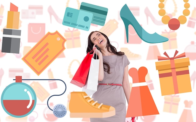 Imagem composta de morena feliz com sacolas de compras no telefone