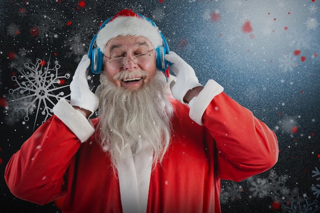 Imagem composta de papai noel ouvindo música em fones de ouvido