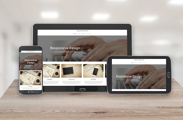 Imagem conceitual de tecnologia multidispositivo para tablet digital de apresentação de design responsivo e smartphone em várias orientações