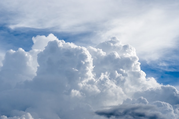 imagem de céu azul